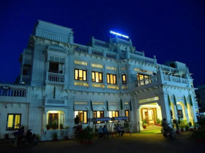 Kohinoor Palace