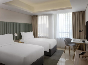 Staybridge Suites Dubai Internet City, an IHG Hotel