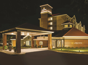La Quinta Inn & Suites by Wyndham Atlanta Alpharetta