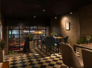 C Central Hotel