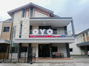 OYO 407 Bandahara 21