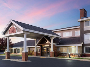 AmericInn by Wyndham Beaver Dam