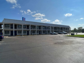 Motel 6 Lafayette, IN