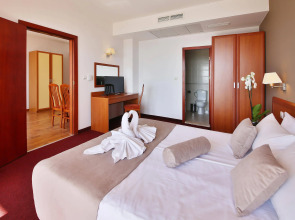 Prestige Hotel and Aquapark