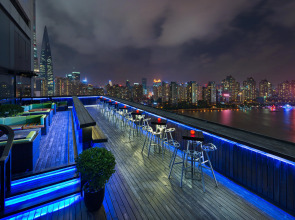 Hotel Indigo Shanghai on The Bund by IHG