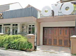 OYO 646 Kvinn Kostel