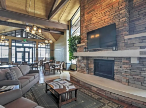 Deck & Resort Amenities: Arrowhead Lake Home!
