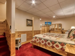 Er 247 - Legacy Lodge Great Location - Close To Town! 2 Bedroom Cabin by RedAwning