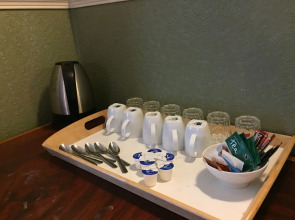 Edinburgh House Hotel