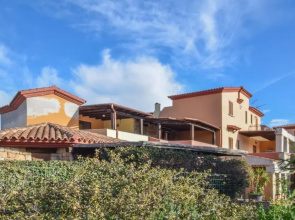 Beautiful Apartment in Porto San Paolo With 2 Bedrooms and Wifi