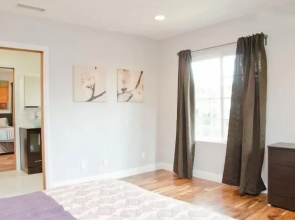 LA022 4 Bedroom Holiday home By Senstay