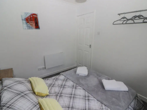 48 Gower Holiday Village