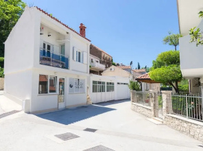 Apartments & Rooms Barisic