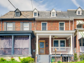Washington, DC Townhome w/ Deck + Gas Grill