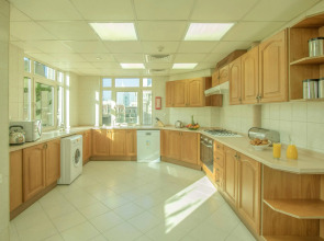 Отель Swissotel Al Murooj Dubai