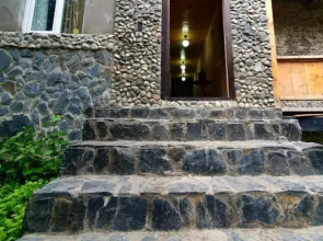 Elenaa Guesthouse