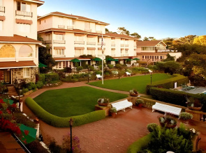 La Playa Hotel