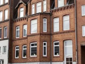 Stilvolle Altbauwohnung in zentraler Lage