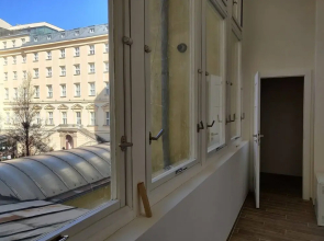 Prague Centre Apartment With Balcony