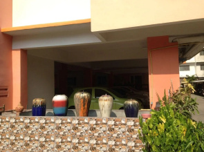 Yaowamal Apartment