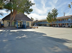 Americas Best Value Inn & Suites Lancaster