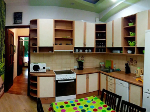 Апартаменты UKR Apartments