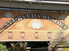 Relax In Jamaica - Enjoy 7 Miles Of White Sand Beach! 1 Bedroom Villa by RedAwning