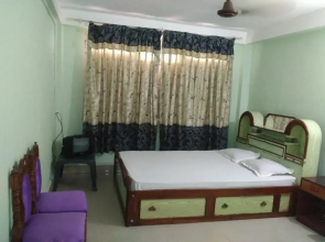 Aanand Hotel