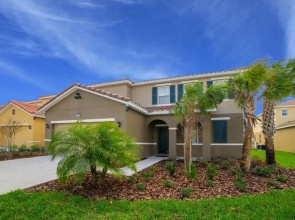 Amazing 5 Bedroom Solterra New Resort Home 5 Villa by RedAwning
