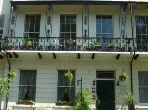 Cheltenham Lawn And Pittville Gallery BB