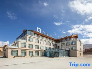 Lizun Residence·Xiangjiang Holiday (Saer Kul Lake Branch)