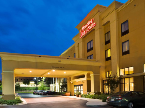 Hampton Inn & Suites Laurel, MS