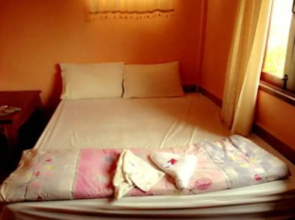 Souksamlan Guesthouse