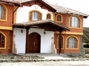Runa Wasi Quilotoa