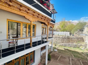 Hillside Homestay and Hostel
