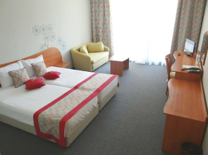 MPM Kalina Garden Hotel