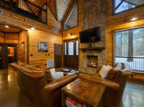 Cabin Vibe - Bunkroom - 3 King - Firepit - Shuffleboard
