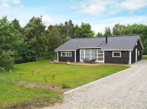 10 Person Holiday Home in Logstor-by Traum