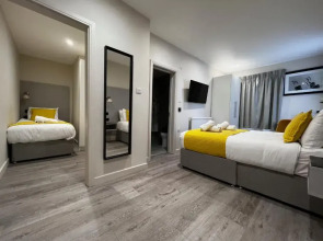 Pearl and Pebbles Hotel