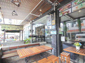 OYO 75321 Gemma Patong