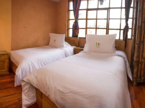 Hotel Flores