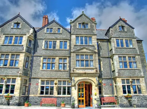 George IV Hotel