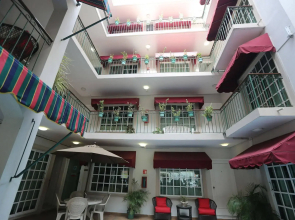 Boca Inn Hotel & Suites