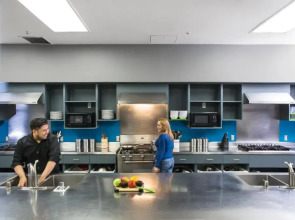 HI Los Angeles Santa Monica Hostel