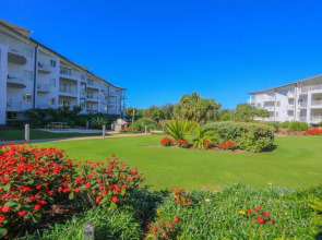 Resort Apartment on Salt Beach 6318