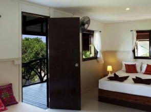 Tantawan Sea View Residence 山海居