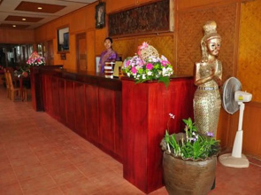 Coral Hotel Bangsaphan