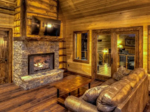 Honey Bear Lodge by Escape to Blue Ridge