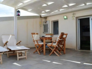 One bedroom appartement at Punta Secca 100 m away from the beach with sea view terrace and wifi