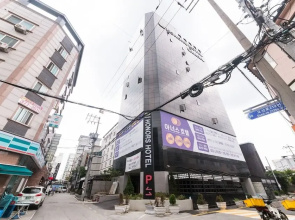 Osan Honors Hotel